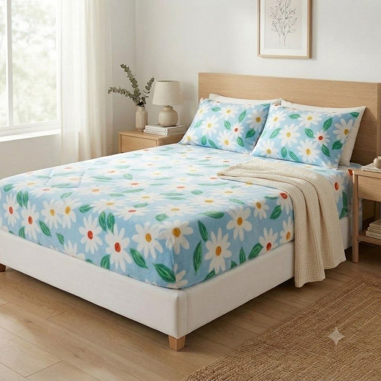 ست ملحفه یا کاور تشک تمام کش آبی گلدار سایز کینگ ابعاد 180*200 سانتی متر همراه یک جفت رو بالشی ابعاد 50*70 سانتی متر